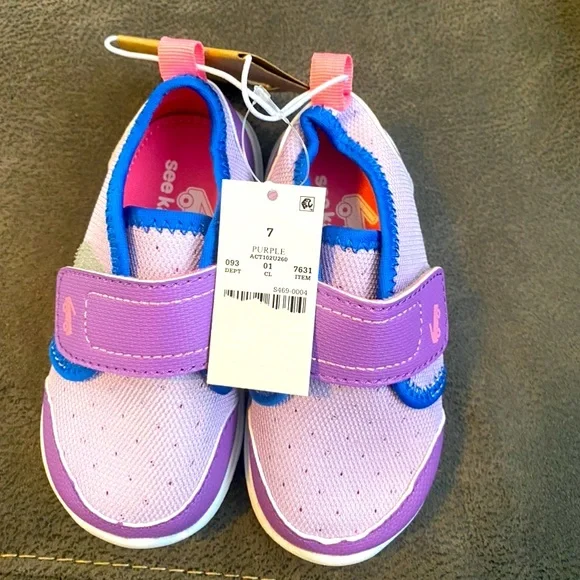 See Kai Run Sneakers - Picture 3 of 9